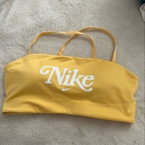 Nike sports bra S size